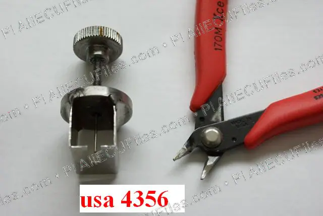 Watermarked preview of Automotive Image Usa4356 Reference