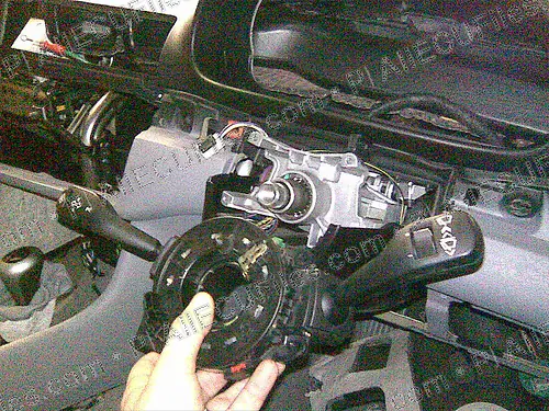 Watermarked preview of BMW 8ebde66bc62768bc35342ed62811ff1d Reference