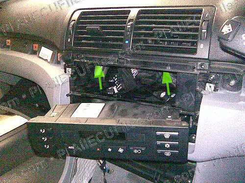 Watermarked preview of BMW E303d5556bf0ad3ea2d0743ca7a5a200 Reference