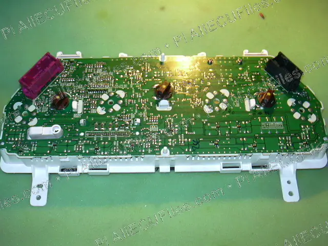 Watermarked preview of Land Rover 2 Reference