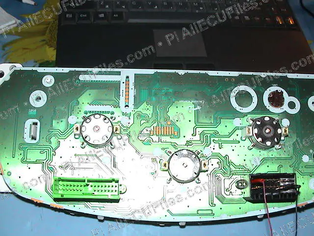 Watermarked preview of Suzuki Solio Reference