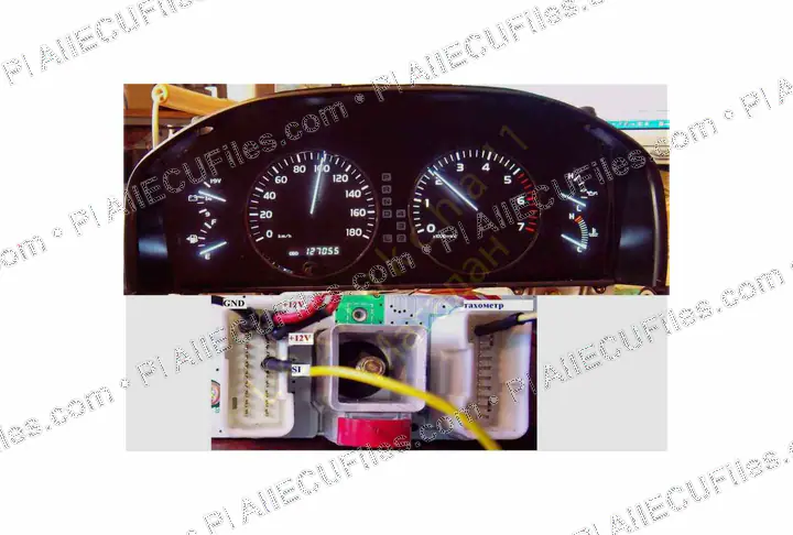 Watermarked preview of Toyota Lend Cruiser 2002 Lend Cruiser 105 2006 Reference